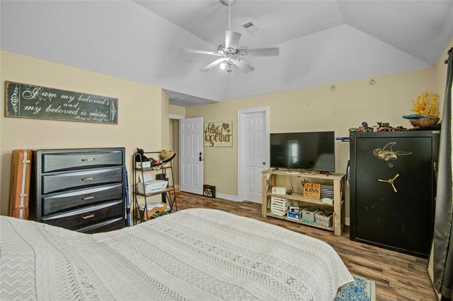 1000 Cardinal Drive, Richwood, TX 77566