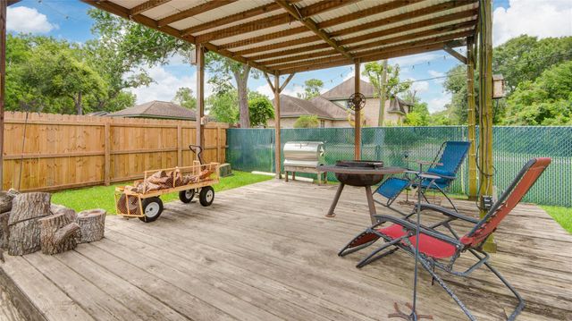 1000 Cardinal Drive, Richwood, TX 77566