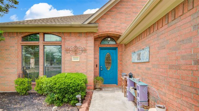 1000 Cardinal Drive, Richwood, TX 77566