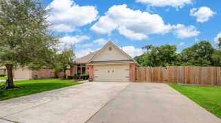 1000 Cardinal Drive, Richwood, TX 77566