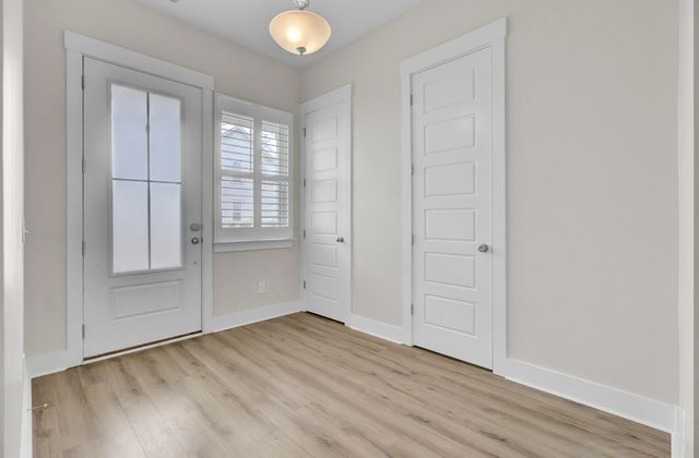 5001 Conestoga Drive, Hanahan, SC 29410