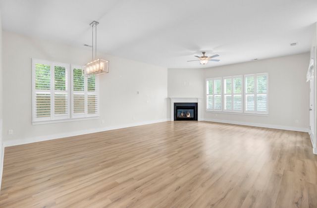 5001 Conestoga Drive, Hanahan, SC 29410