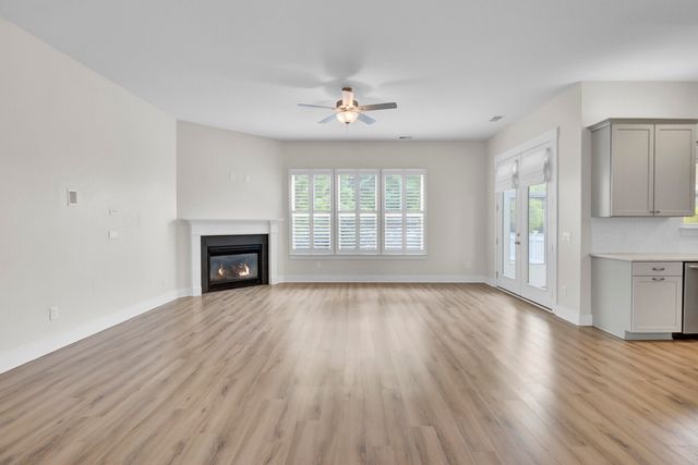 5001 Conestoga Drive, Hanahan, SC 29410