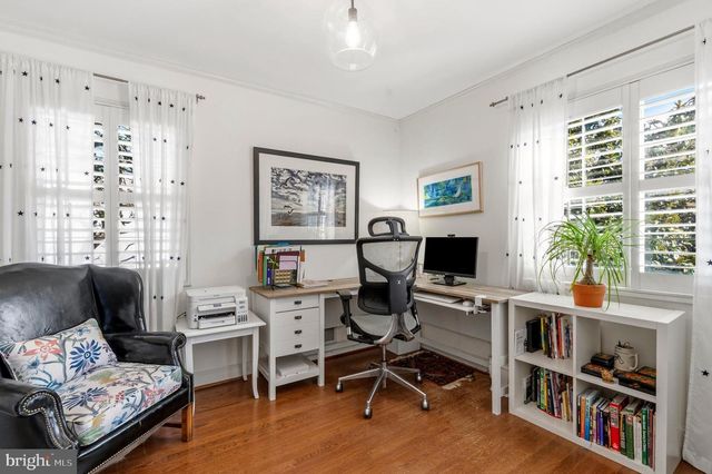 402 SKYHILL RD, Alexandria, VA 22314