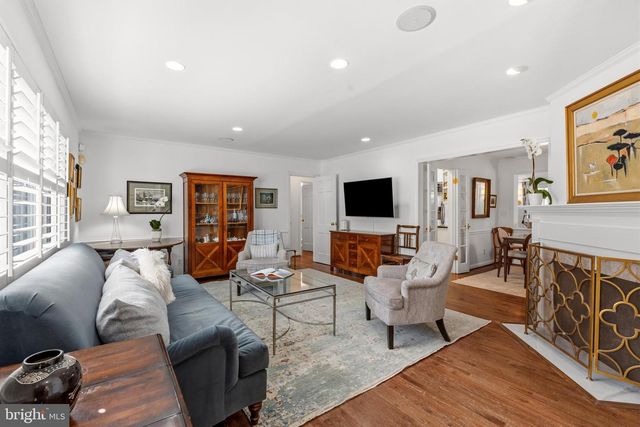 402 SKYHILL RD, Alexandria, VA 22314