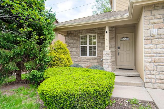 4317 Ironwood Street, Leavenworth, KS 66048