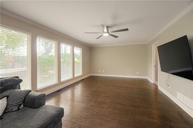4317 Ironwood Street, Leavenworth, KS 66048