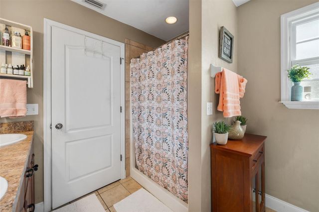 25137 SW 18TH AVENUE, Newberry, FL 32669