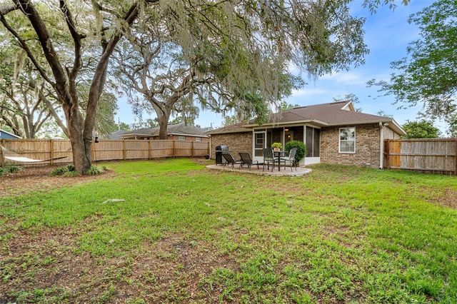 25137 SW 18TH AVENUE, Newberry, FL 32669