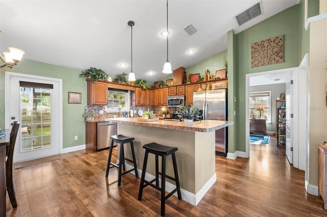 25137 SW 18TH AVENUE, Newberry, FL 32669