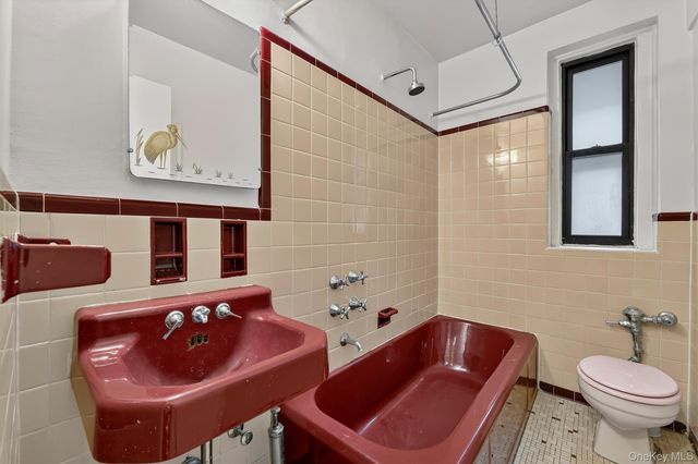 860 Grand Concourse 2N, Bronx, NY 10451