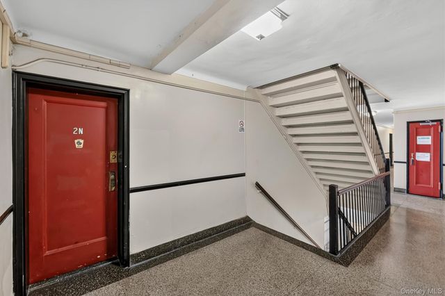 860 Grand Concourse 2N, Bronx, NY 10451