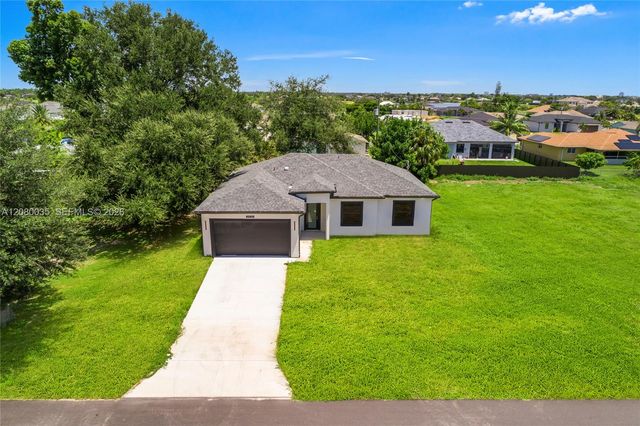 2035 NE 9th Avenue, Cape Coral, FL 33909