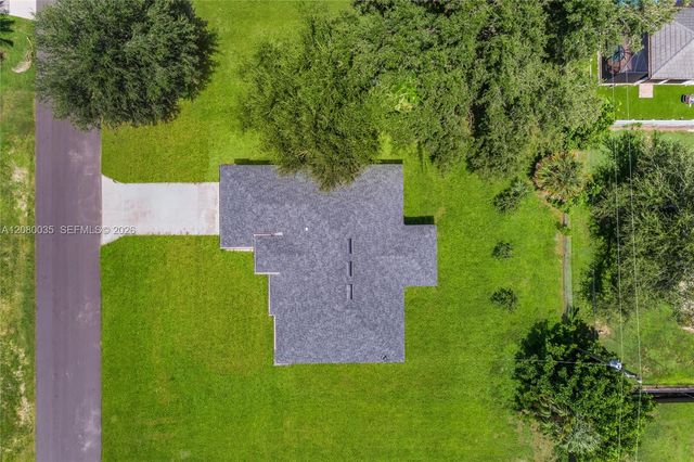 2035 NE 9th Avenue, Cape Coral, FL 33909