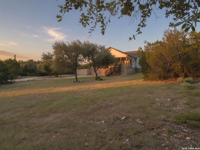 401 DEER CREEK DR, San Marcos, TX 78666