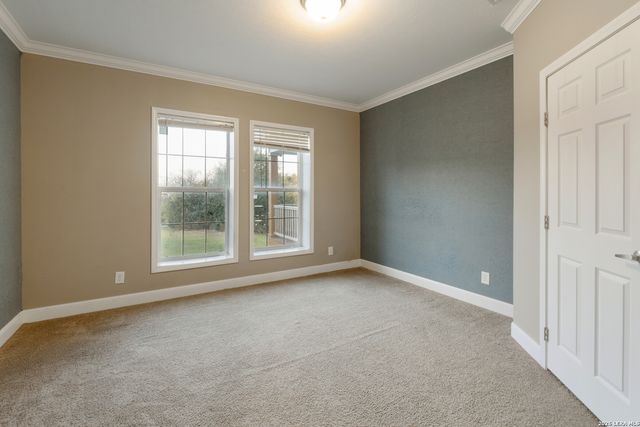 401 DEER CREEK DR, San Marcos, TX 78666