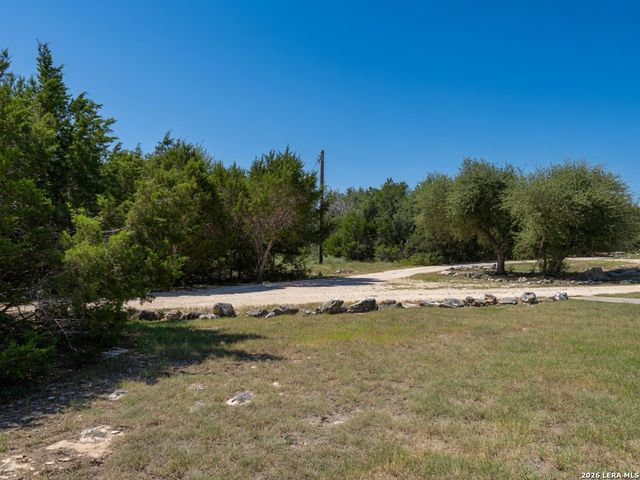 401 DEER CREEK DR, San Marcos, TX 78666