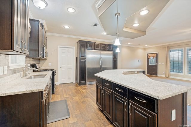 401 DEER CREEK DR, San Marcos, TX 78666