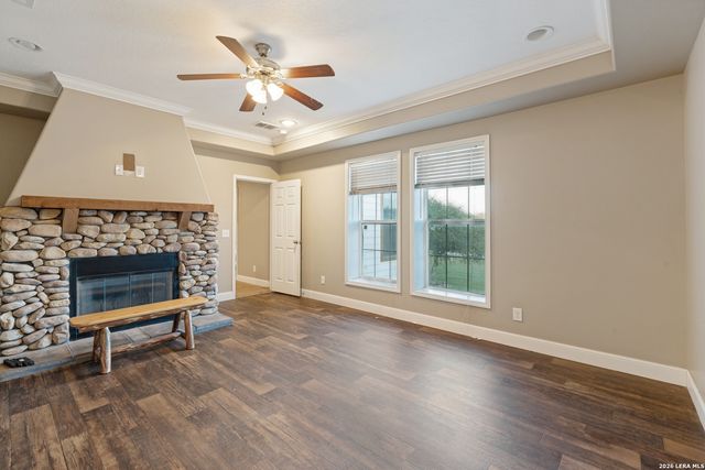 401 DEER CREEK DR, San Marcos, TX 78666