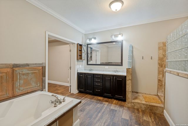 401 DEER CREEK DR, San Marcos, TX 78666