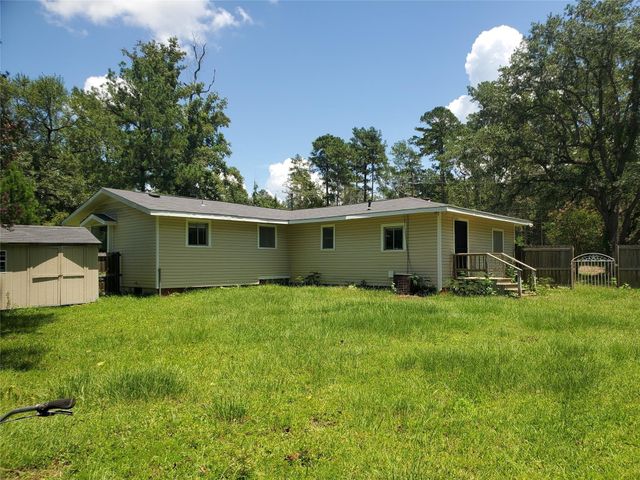 12021 Old Montgomery Road, Willis, TX 77318
