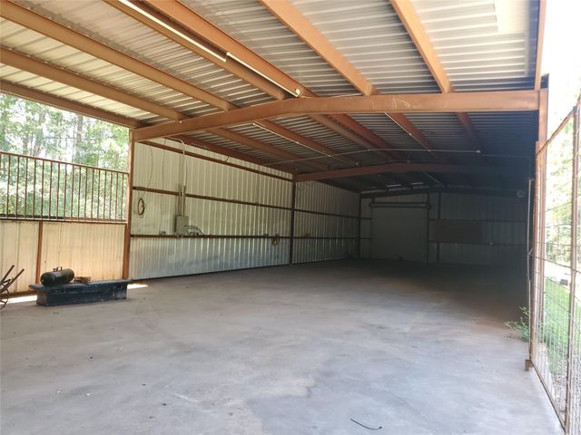 12021 Old Montgomery Road, Willis, TX 77318