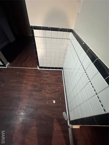 1124 Bakewell Drive, St Louis, MO 63137