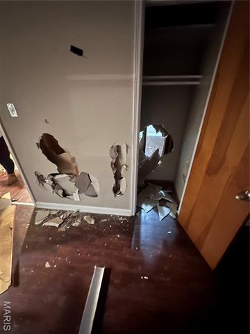 1124 Bakewell Drive, St Louis, MO 63137