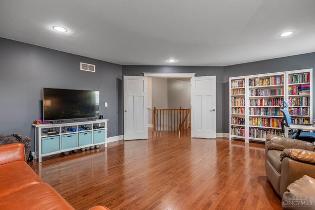 1537 Golf Club Drive, Turtle Creek Twp, OH 45036