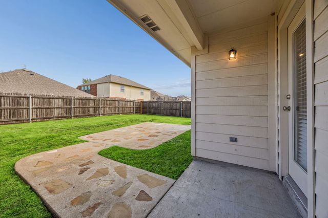 891 Austin Lane, Lavon, TX 75166