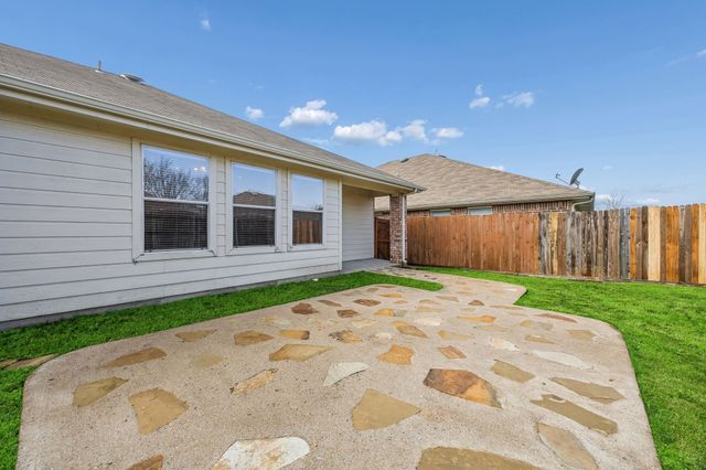 891 Austin Lane, Lavon, TX 75166