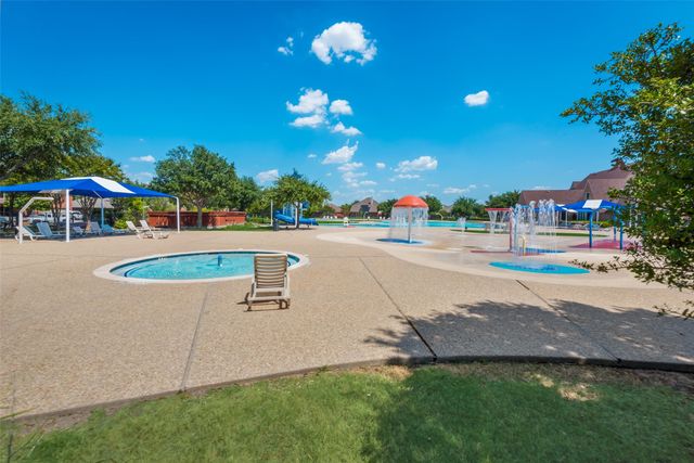 891 Austin Lane, Lavon, TX 75166