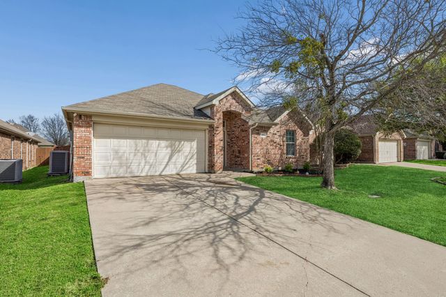891 Austin Lane, Lavon, TX 75166