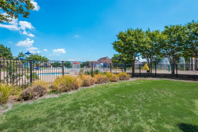 891 Austin Lane, Lavon, TX 75166