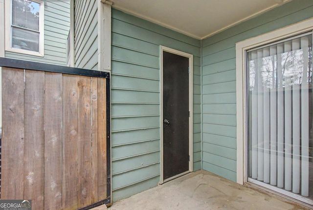 2011 Canyon Point Circle, Roswell, GA 30076