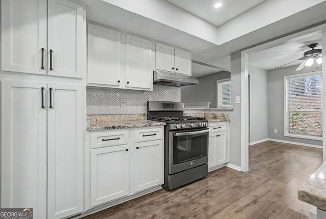 2011 Canyon Point Circle, Roswell, GA 30076