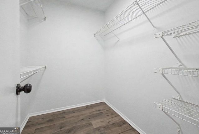 2011 Canyon Point Circle, Roswell, GA 30076