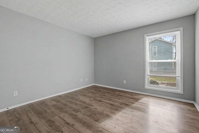 2011 Canyon Point Circle, Roswell, GA 30076