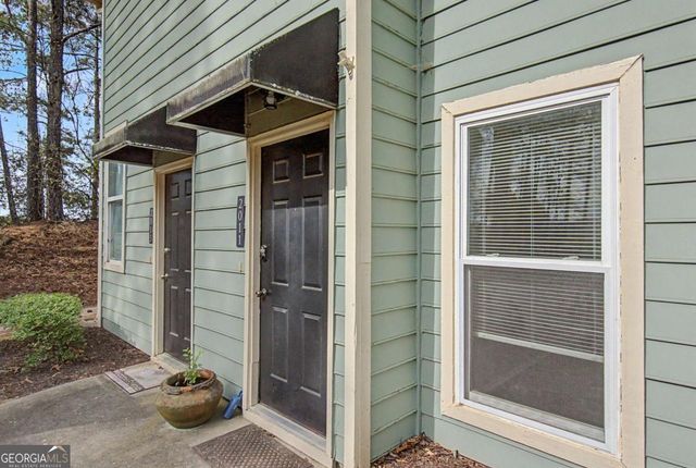 2011 Canyon Point Circle, Roswell, GA 30076