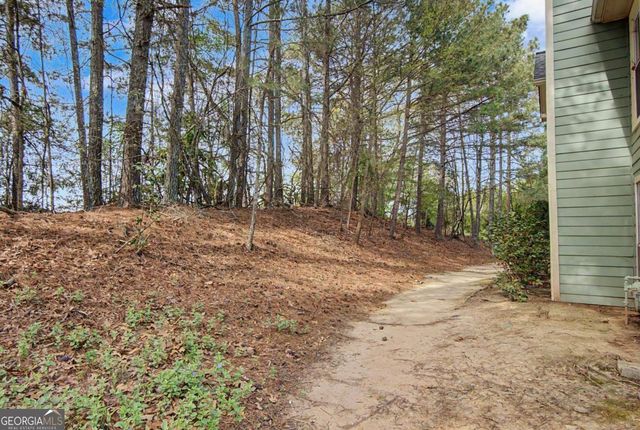 2011 Canyon Point Circle, Roswell, GA 30076