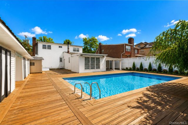 106 Lander Avenue, Staten Island, NY 10314