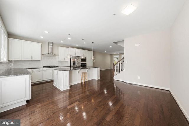 13717 NEIL ARMSTRONG AVE, Herndon, VA 20171
