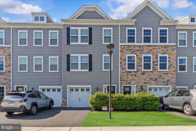 10 ROME WAY, Mount Laurel, NJ 08054