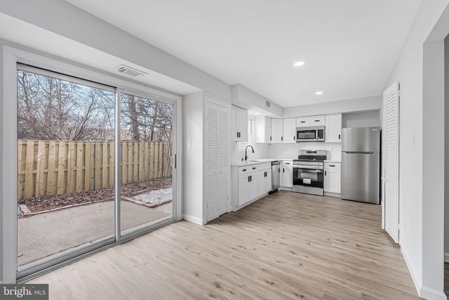 920 WINDSOR CT, Sterling, VA 20164