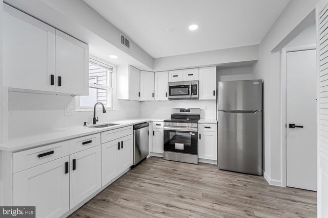 920 WINDSOR CT, Sterling, VA 20164