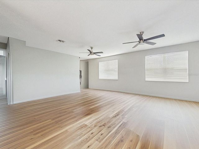 3858 SHORESIDE DRIVE, Kissimmee, FL 34746