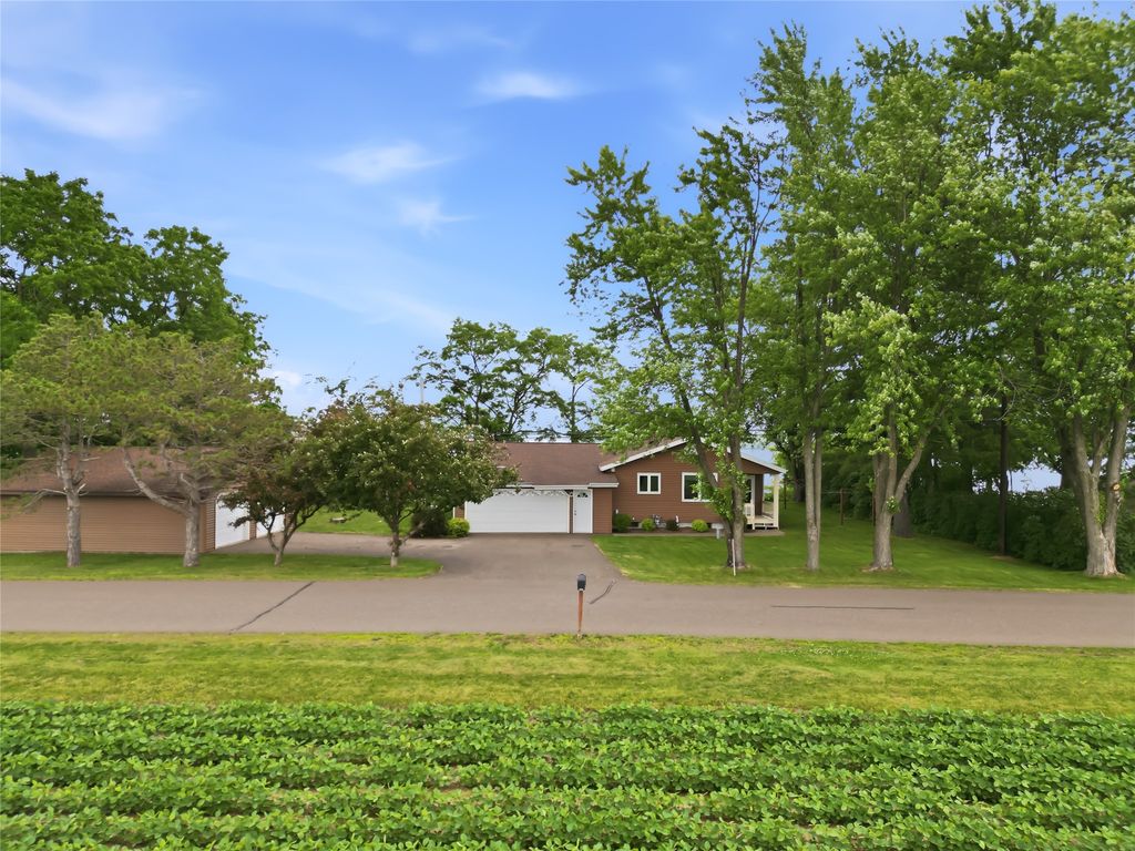 Image 37 of property listing at 15496 93rd Avenue, Chippewa Falls, WI 54729