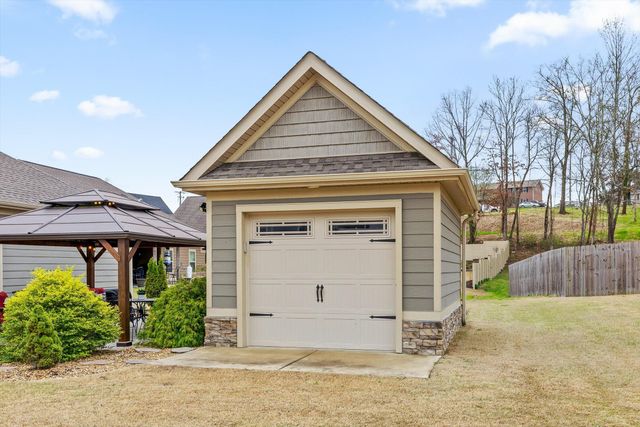 801 Live Oak Road, Ringgold, GA 30736