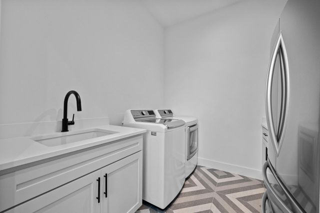 111 Rock N Robyn Trail, Horseshoe Bay, TX 78657