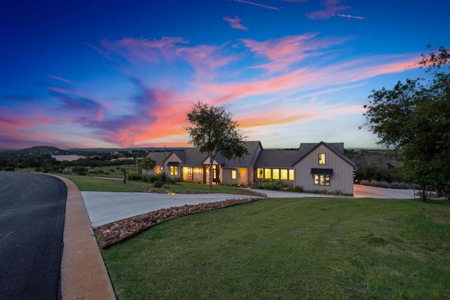 111 Rock N Robyn Trail, Horseshoe Bay, TX 78657